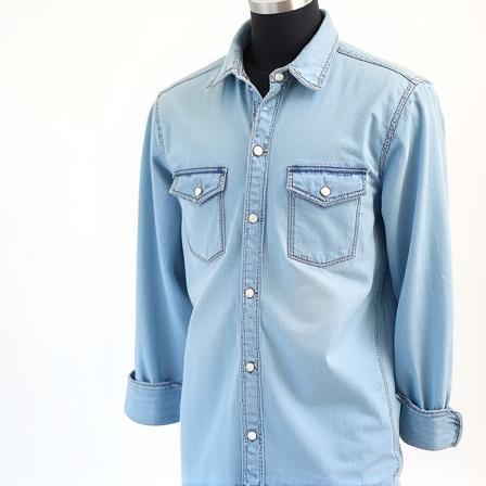 Chemise homme en denim clair avec poches à rabat